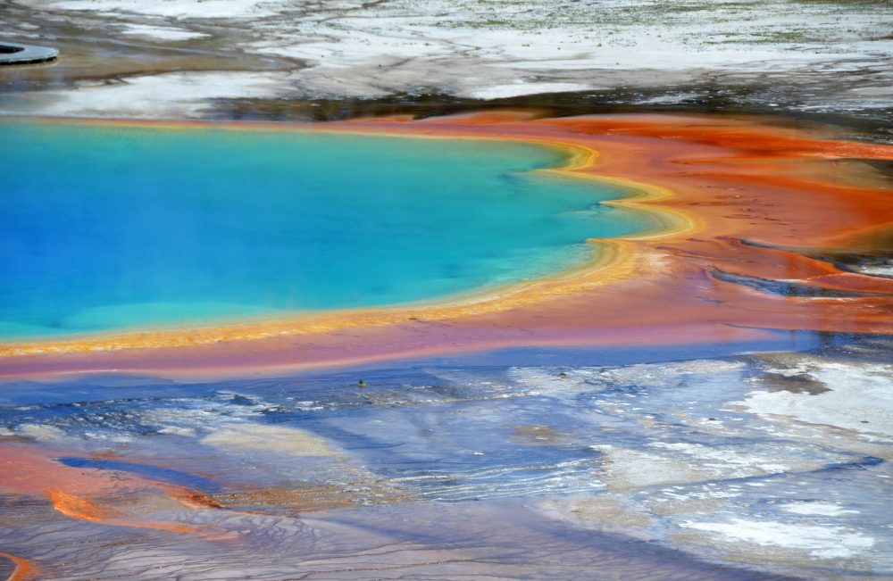 grand-prismatic-spring-65072_1920.jpg